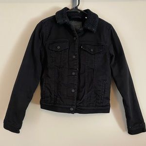 Black Sherpa Levi’s Denim Jacket